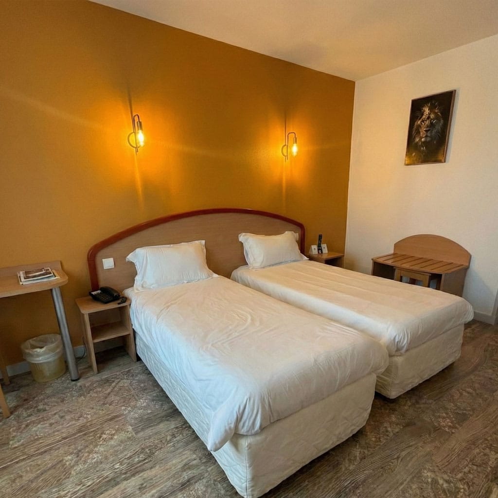 Hotel-Volvic-Chambre-Double-Twin